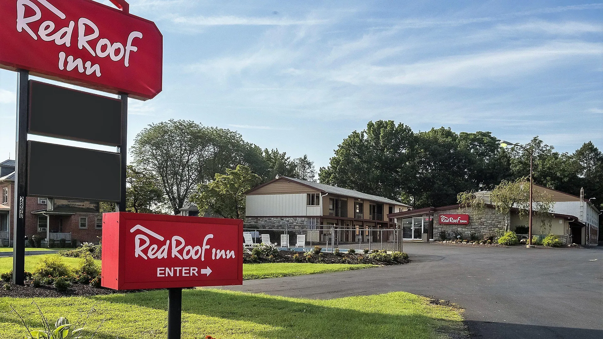 5 Affordable 2-Star Hotels Close to Sixth Ward Park